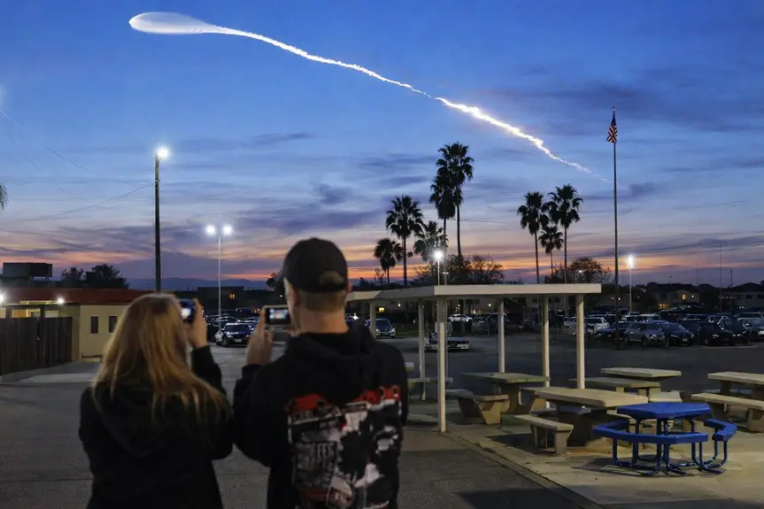 Southern California Shines with SpaceX's Latest Night Launch