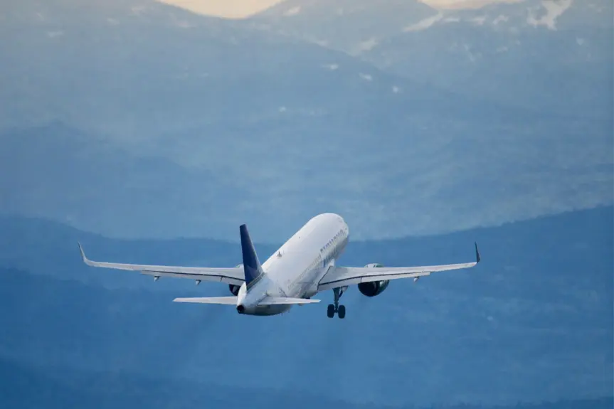 Tragic Accident on Runway: Frontier Airlines Flight Hits Pedestrian in Denver